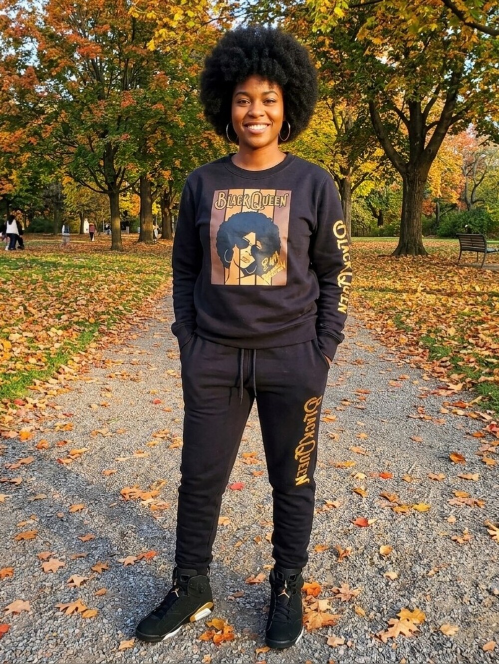 Sweatshirt Set Black Queen Art Graphic Gold Accents XL